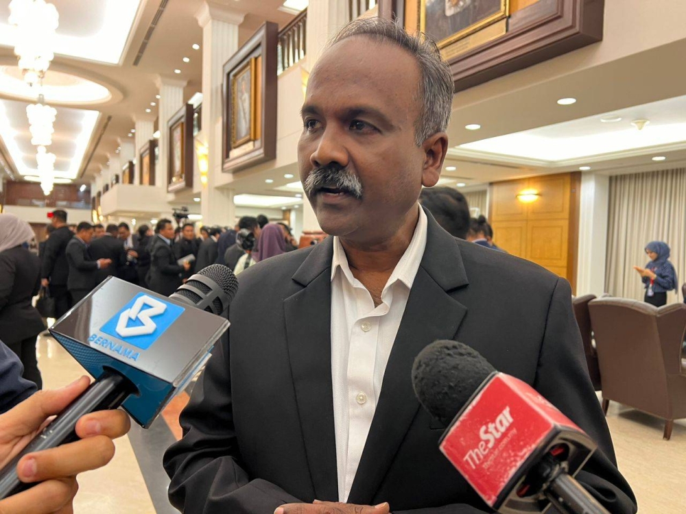 Human Resource Minister V.Sivakumar 