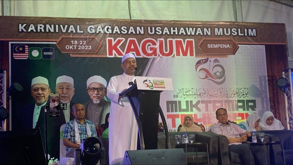 Kelantan Menteri Besar Datuk Mohd Nassuruddin Daud