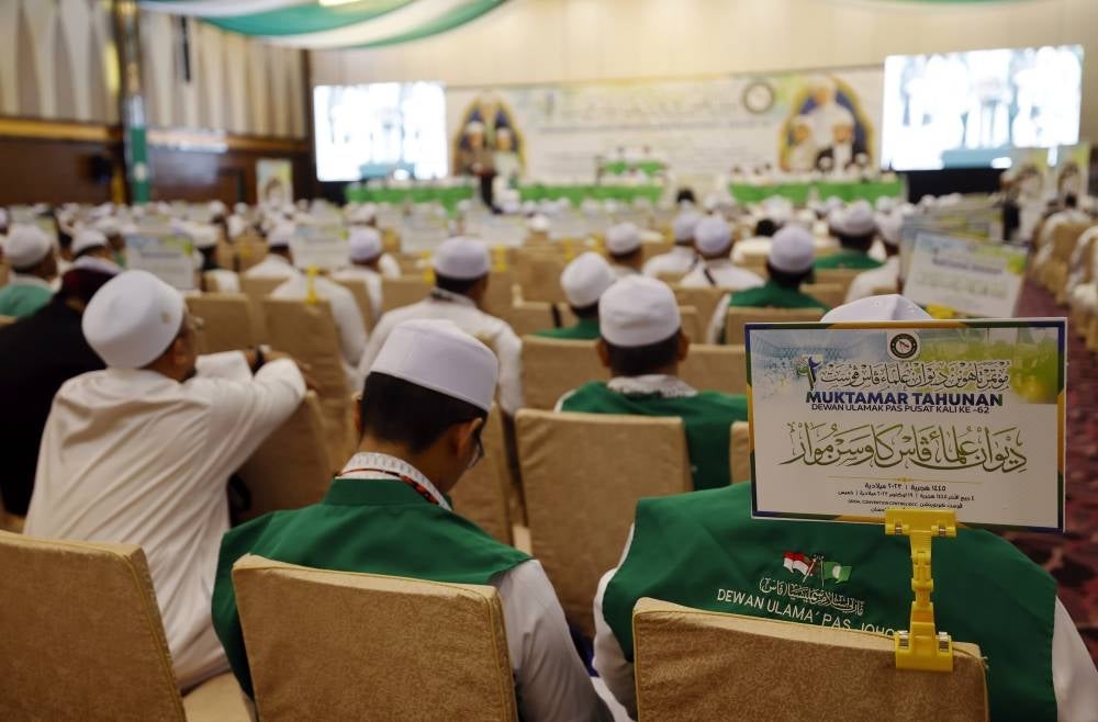 Delegates at the 69th Pas Muktamar at the Ideal Convention Centre (IDCC), Shah Alam. - Photo by Bernama