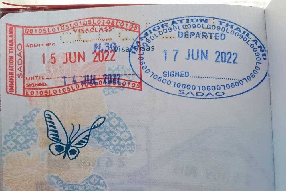 Thailand has decided that starting November 1 till April 30 next year, visitors entering the country via the Sadao Immigration Checkpoint in Songkhla will be temporarily exempted from submitting the TM6 immigration form. This was to ease congestion during the tourist peak seasons. - Facebook