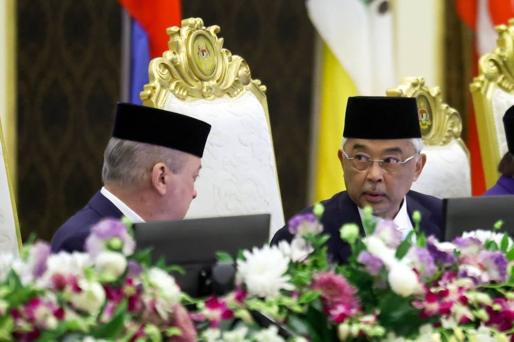 Yang di-Pertuan Agong Al-Sultan Abdullah Ri'ayatuddin Al-Mustafa Billah Shah (right) with Sultan of Johor, Sultan Ibrahim Almarhum Sultan Iskandar (left) during the 262nd edition of the Conference of Rulers’ meeting at Istana Negara, today. - Photo by Bernama