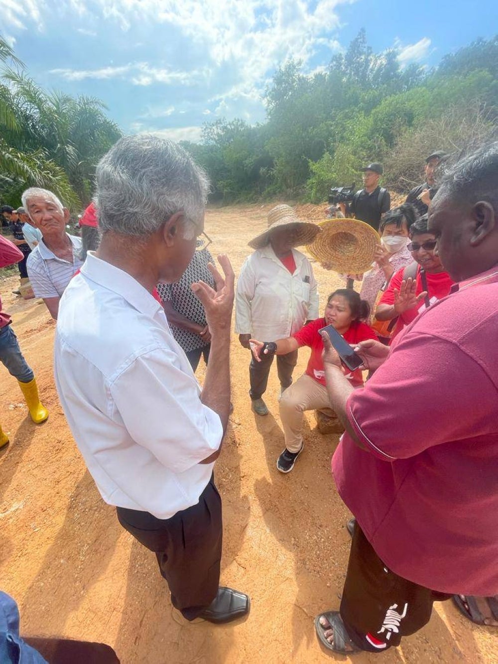 Picture showing the alleged scuffle between PSM members and enforcement officers - Photo by PSM