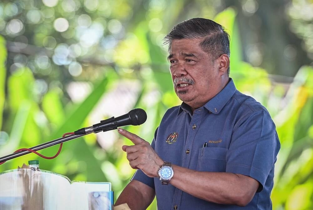 Agriculture and Food Security Minister Datuk Seri Mohamad Sabu said the move would be taken to meet local rice needs, especially for states affected by the yearly monsoon season. - BERNAMA 
