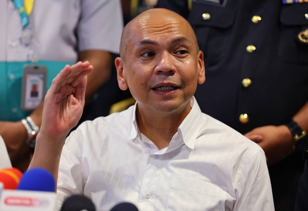 Domestic Trade and Cost of Living Acting Minister Datuk Armizan Mohd Ali - BERNAMA PIX