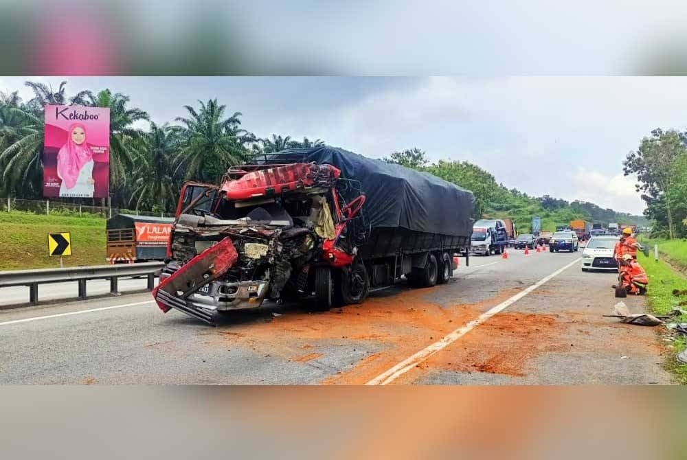 The accident caused a traffic crawl heading from Bukit Merah to Taiping Utara due to the blocked lane - FILE PIX 