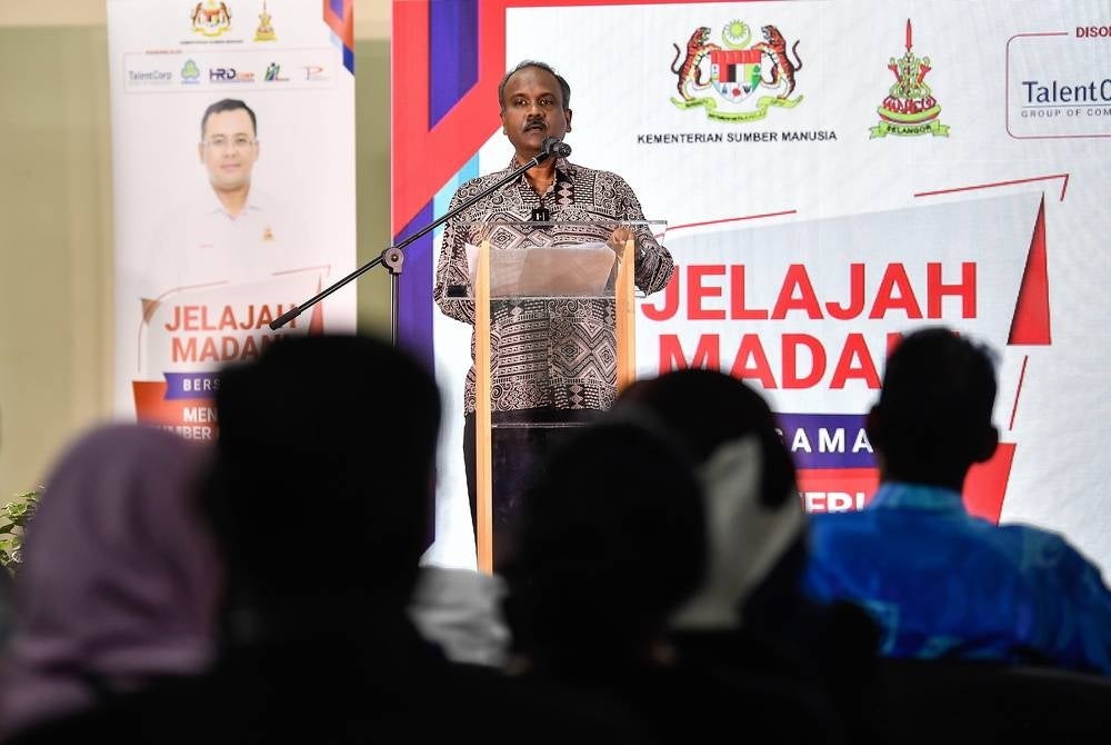 Human Resources Minister V. Sivakumar stressed that the move was to ensure that there are no elements as alleged in the letter, including the issue of an unfavourable environment and foreign workers who are allegedly struggling in debt bondage. - BERNAMA 