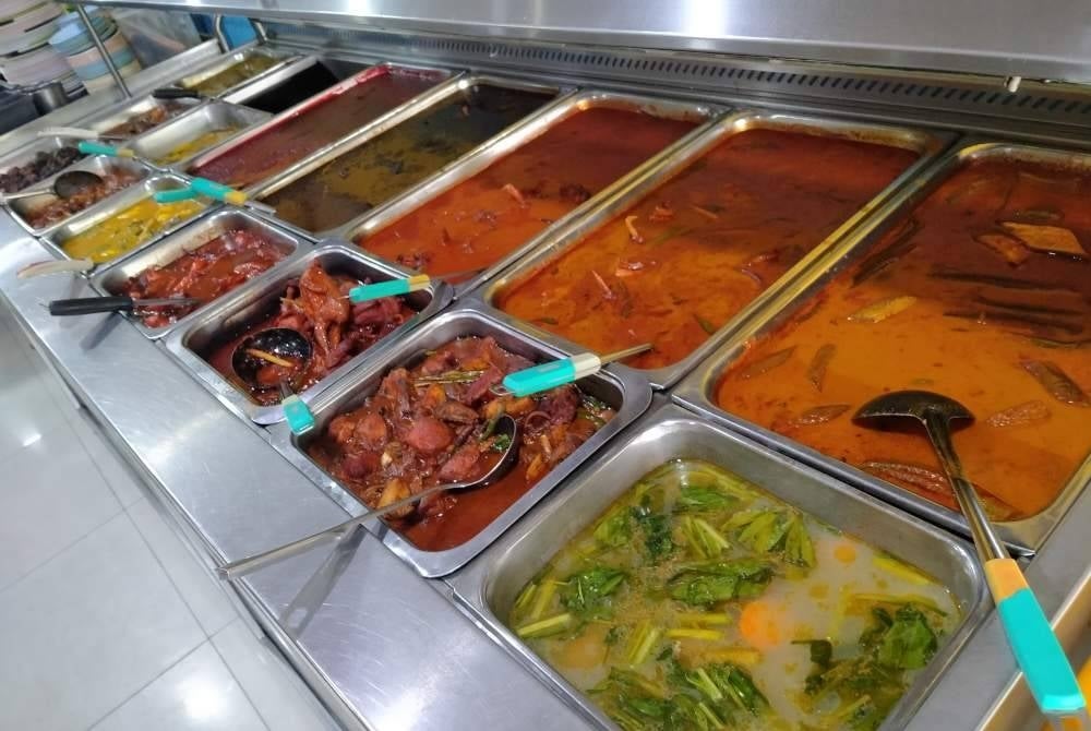 Restaurant owners are now forced to raise food prices to cover the rising cost of raw materials - FILE PIX