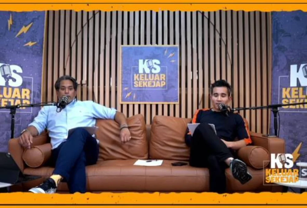 Khairy Jamaluddin and Shahril Hamdan on the Keluar Sekejap podcast - FILEPIX