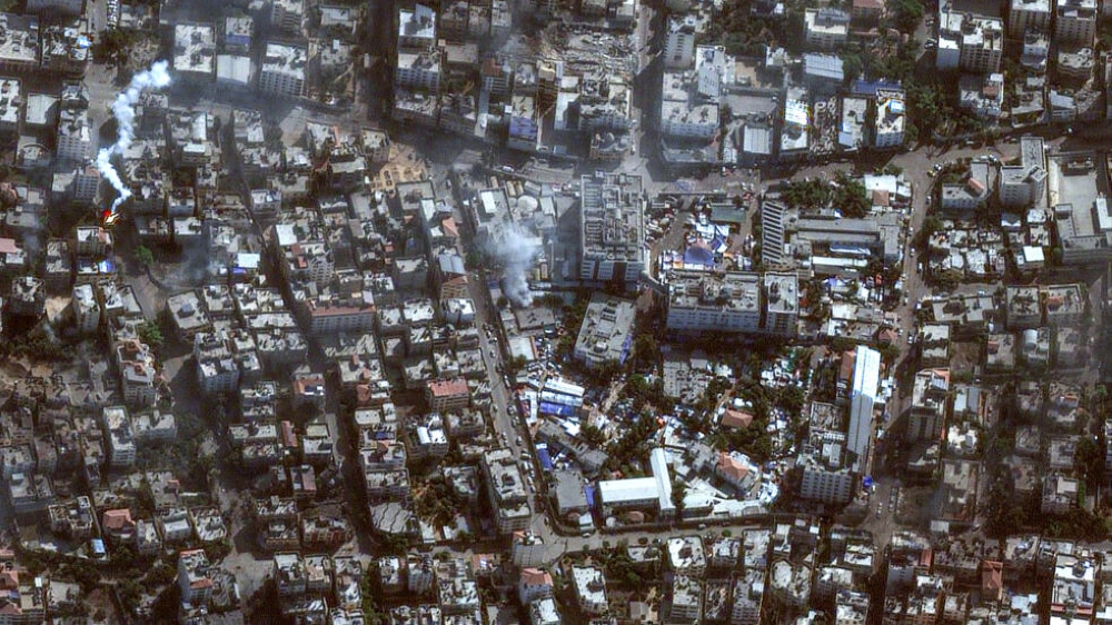 Handout satellite picture released by Maxar Technologies on November 12, 2023, shows the damage arround Al-Shifa hospital, Gaza City. © Satellite image ©2023 Maxar Technologies / AFP