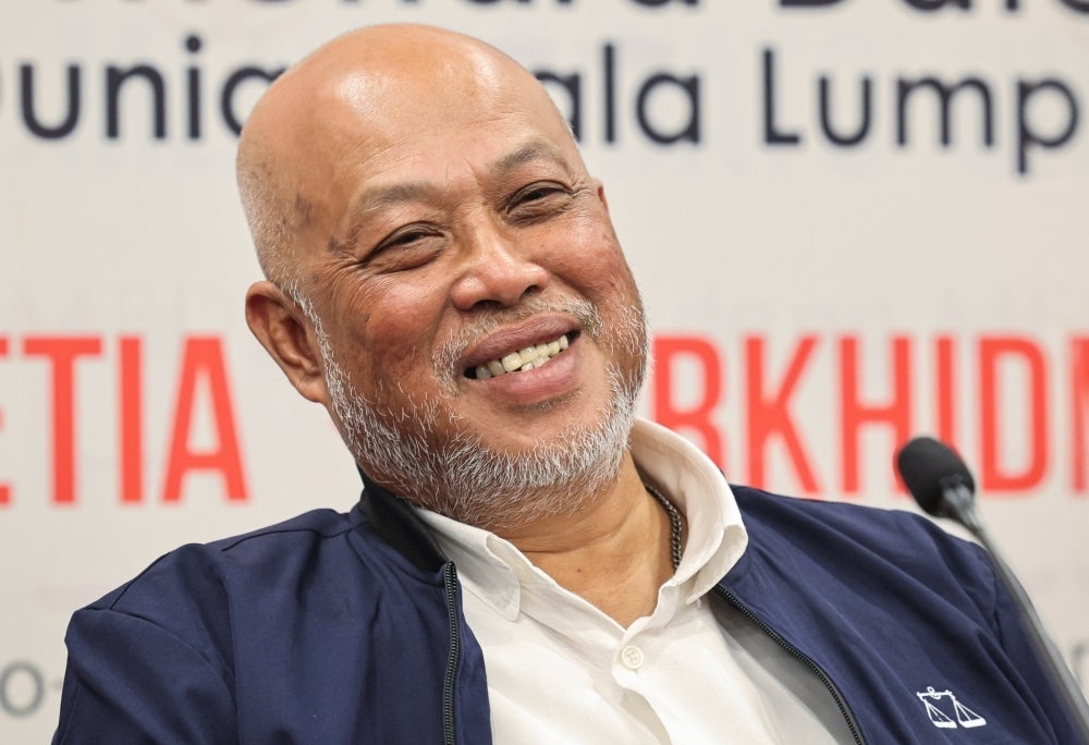 Former Chief of the Malaysian Armed Forces, General (R) Tan Sri Raja Mohamed Affandi Raja Mohamed Noor was fielded by Barisan Nasional (BN) as candidate to contest in the coming Dec 2 Kemaman by-election - BERNAMAphoto (2023) rights reserved.