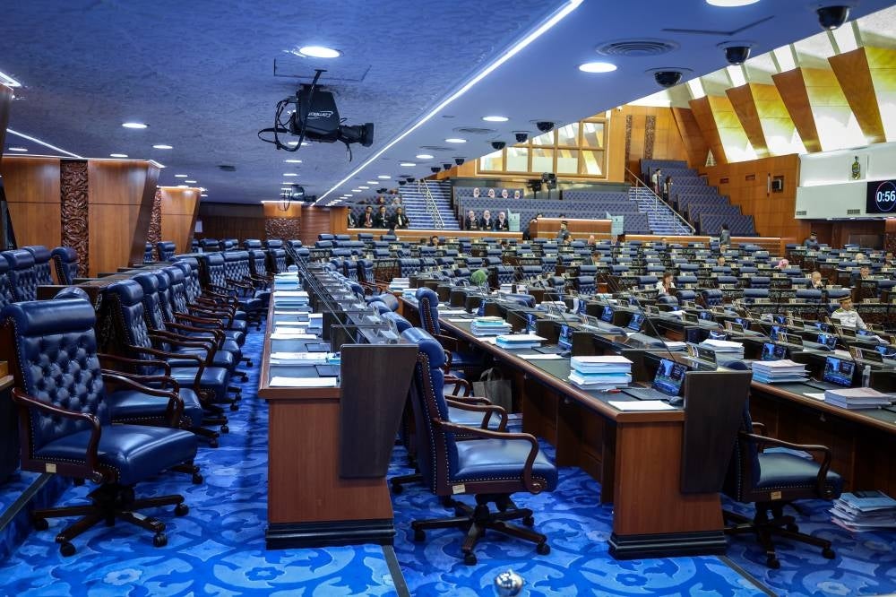 The Dewan Rakyat session was disrupted this morning as all Opposition MPs from Perikatan Nasional (PN) were absent to attend a gathering in support of the Kelantan Syariah Criminal Code (I) Enactment 2019. - Photo by Bernama 