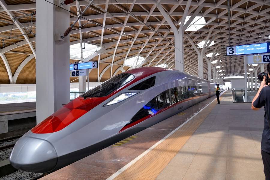 A Whoosh High-Speed Train leaves Halim Station in Jakarta, Indonesia, Dec 25, 2023. - Photo by XINHUA