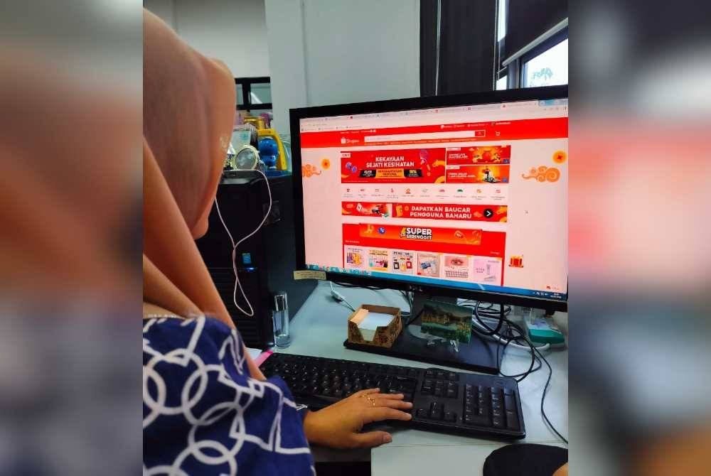 On Dec 16, it was reported that Malaysia would begin imposing a 10 per cent sales tax on LVG sold online from Jan 1, 2024. - Photo by Sinar