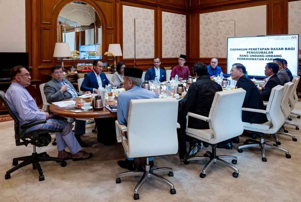 The Madani government is advised to promptly implement judicial and legislative reforms as promised.