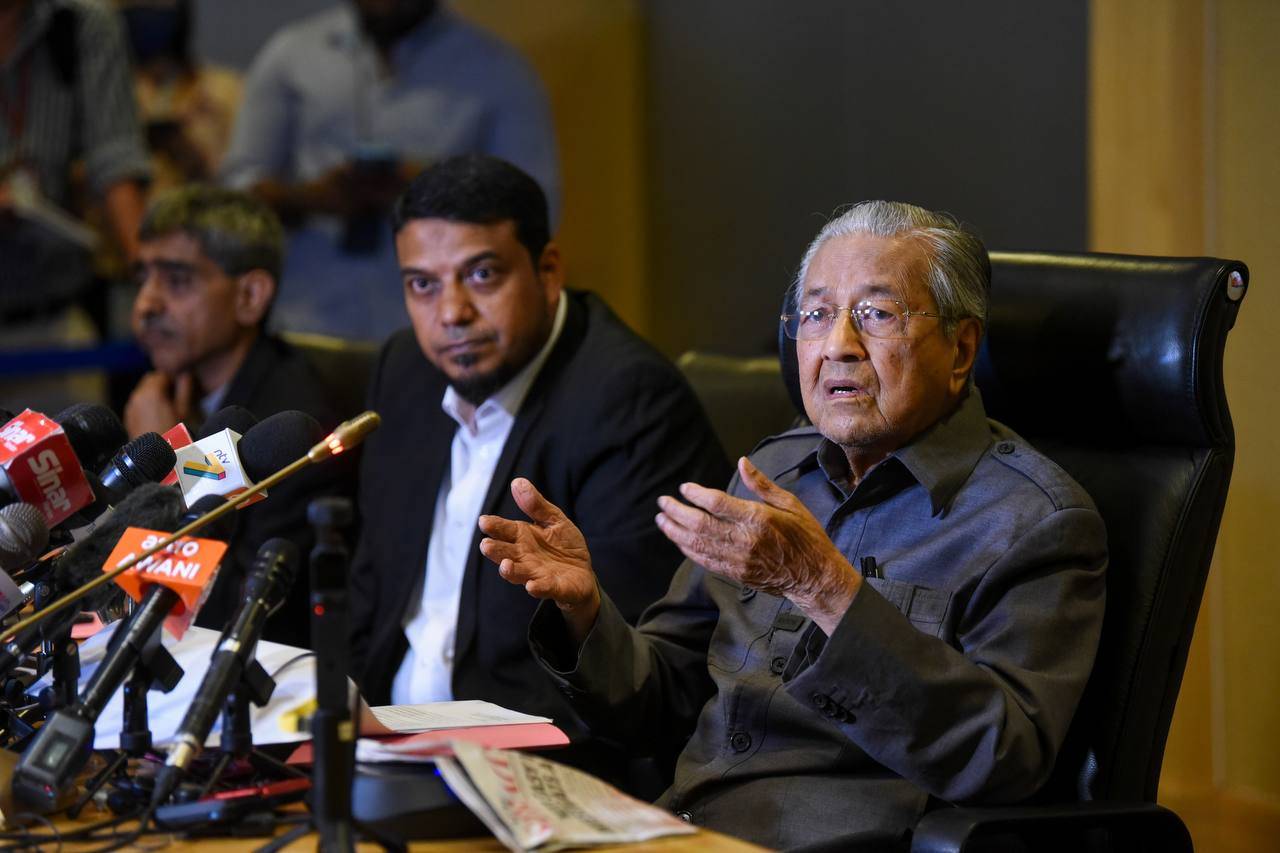 Dr Mahathir during a special press conference earlier today. - Photo by SINAR/MOHD RAFIQ REDZUAN