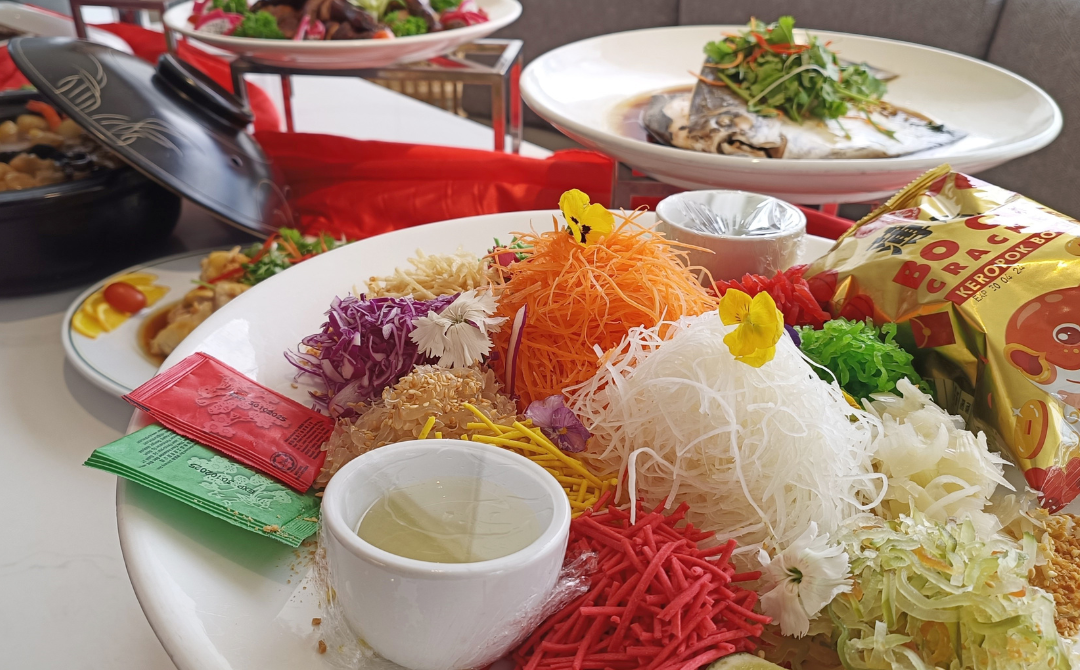 ‘Fortune’ Yee Sang - Photo by Glenmarie Hotel & Golf Resort management.