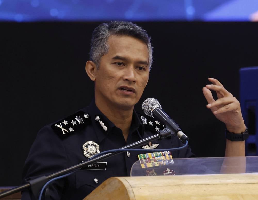 Bukit Aman CID director Datuk Seri Mohd Shuhaily Mohd Zain said that the crime rate was increasing nationwide, including in the Klang. - BERNAMA FILE PIX