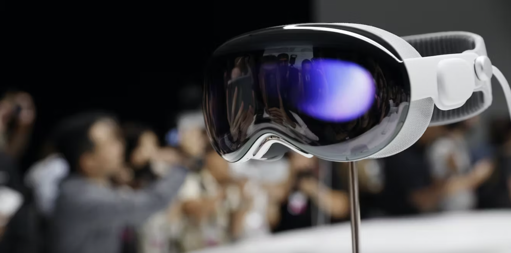 The US Department of Transportation has issued a stark warning in response to video footage of Tesla drivers driving while wearing Apple's new virtual and augmented reality glasses, reported German news agency (dpa). - Phot by EPA