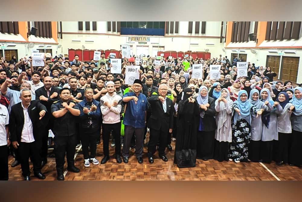 Port Dickson Polytechnic students objected Valentine's Day celebrations.