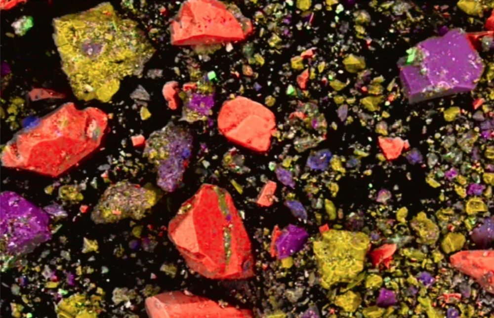 Mineralogical composition of the oldest lipstick ever found. Photo by F. Zorzi/Scientific Reports