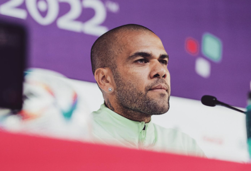 Dani Alves was detained in January in Barcelona after being accused of raping a young woman in the bathroom of a nightclub in the city in late December. - Photo: INSTAGRAM / @institutodanielalves