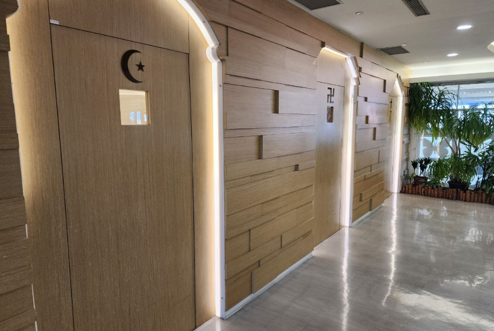 The city’s airport has prayer rooms dedicated to the main world religions including one for Muslims. - Photo by Shah Shamshiri 