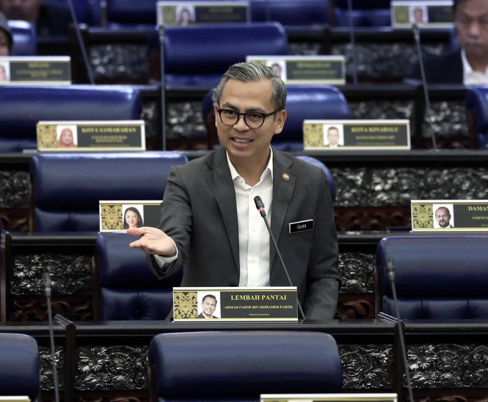 Communications Minister Fahmi Fadzil at the Dewan Raykat, today. - Photo by Bernama
