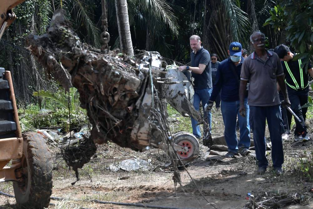 On Feb 13, a Blackshape Gabriél BK 160TR (bearing the registration mark of I-POOC), with the call sign ADV429 and operated by Aviation Safety Technology Pte Ltd, Singapore, departed the Sultan Abdul Aziz Shah Airport, Subang, Selangor to the West of Kapar area for a leisure or recreational flight. - Photo by Bernama