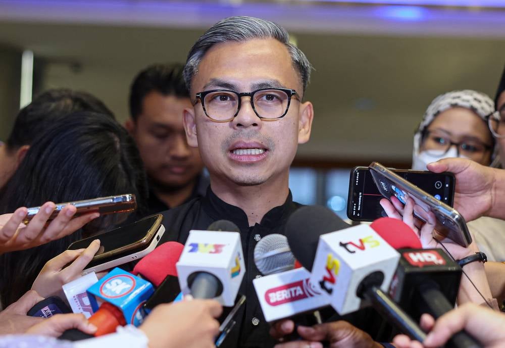 Communications Minister Fahmi Fadzil at the Media Practitioners Appreciation with Fahmi event, last night. - Photo by Bernama