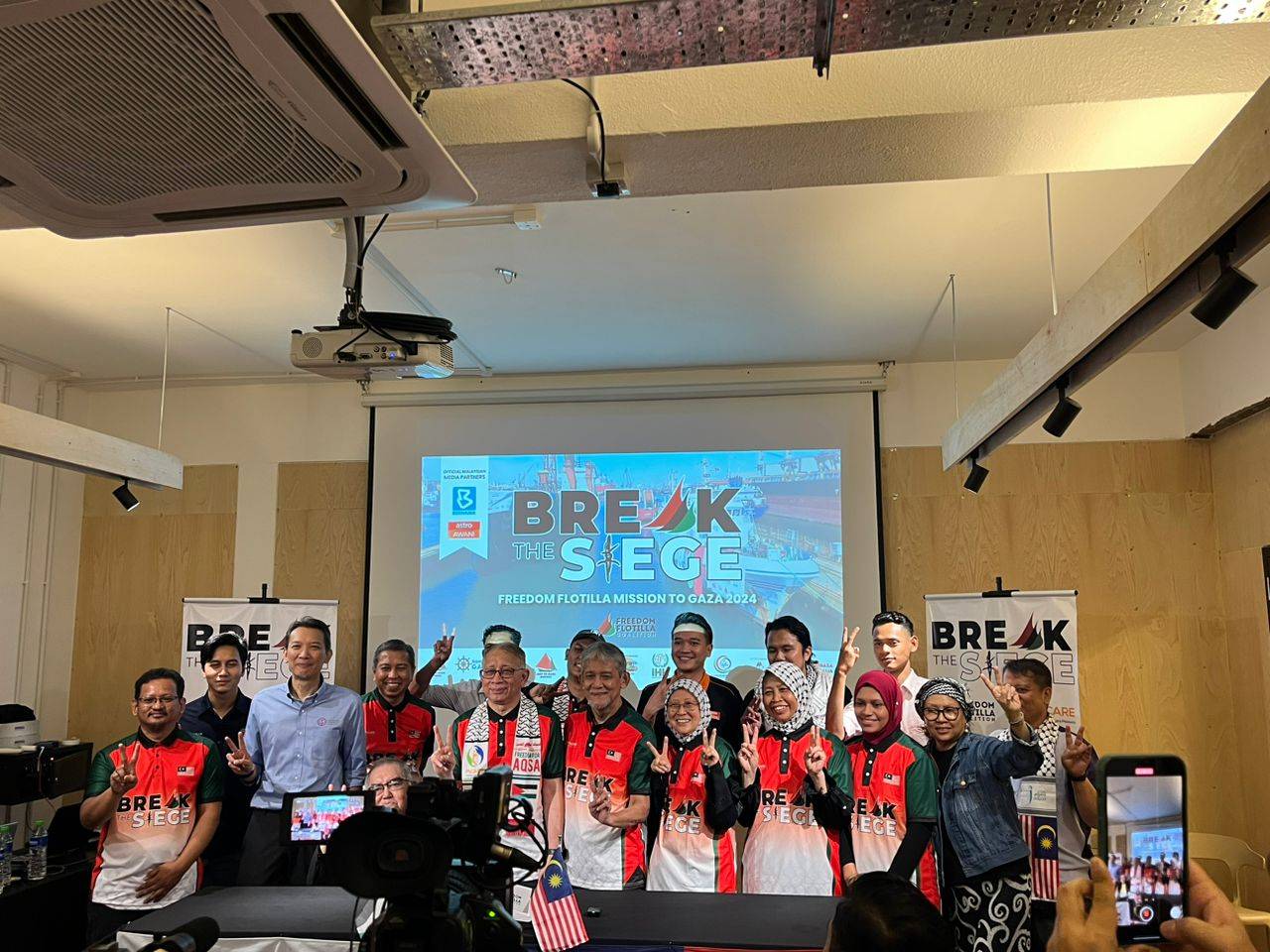 MyCARE team expresses solidarity for Palestine after a press conference at their Seri Kembangan centre today.
