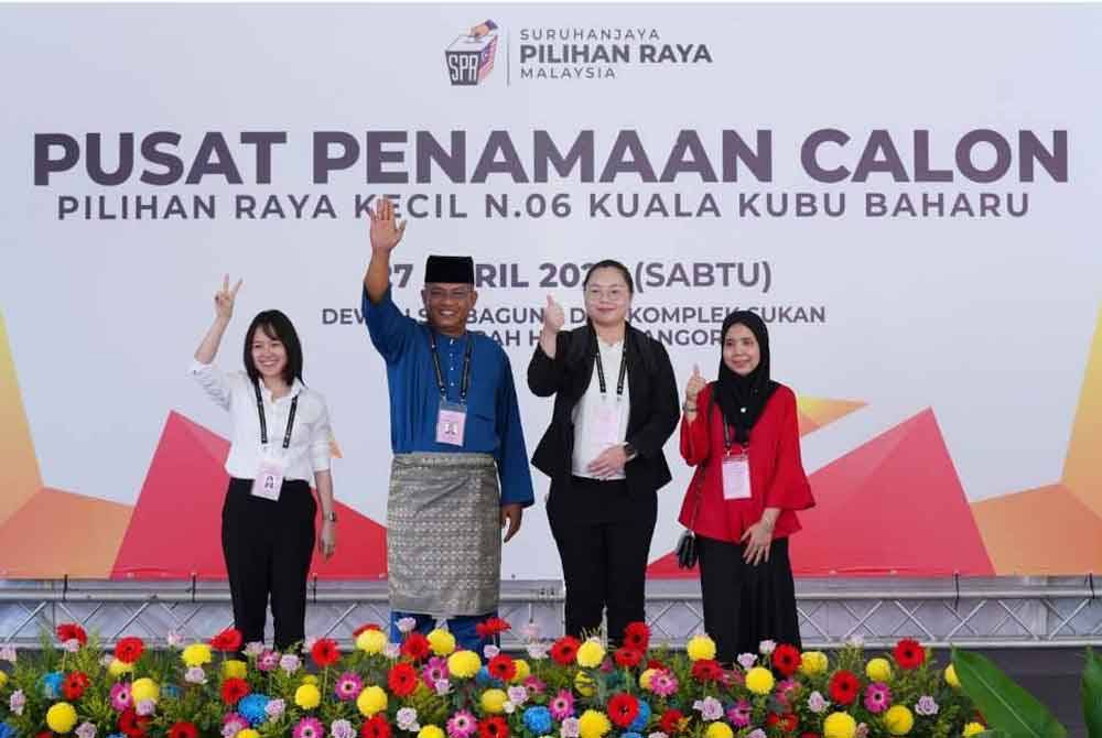 From left: Pang, Khairul Azhari, Nyau and Hafizah during the candidate nomination day on April 27th.