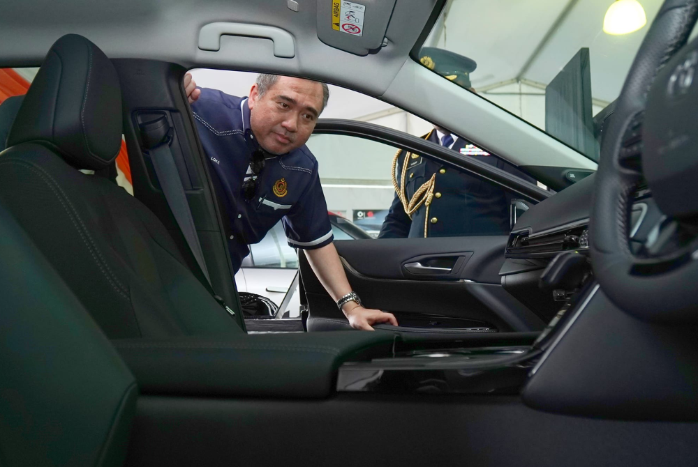 Transport Minister Anthony Loke. Photo courtesy of Road Transport Department/Facebook