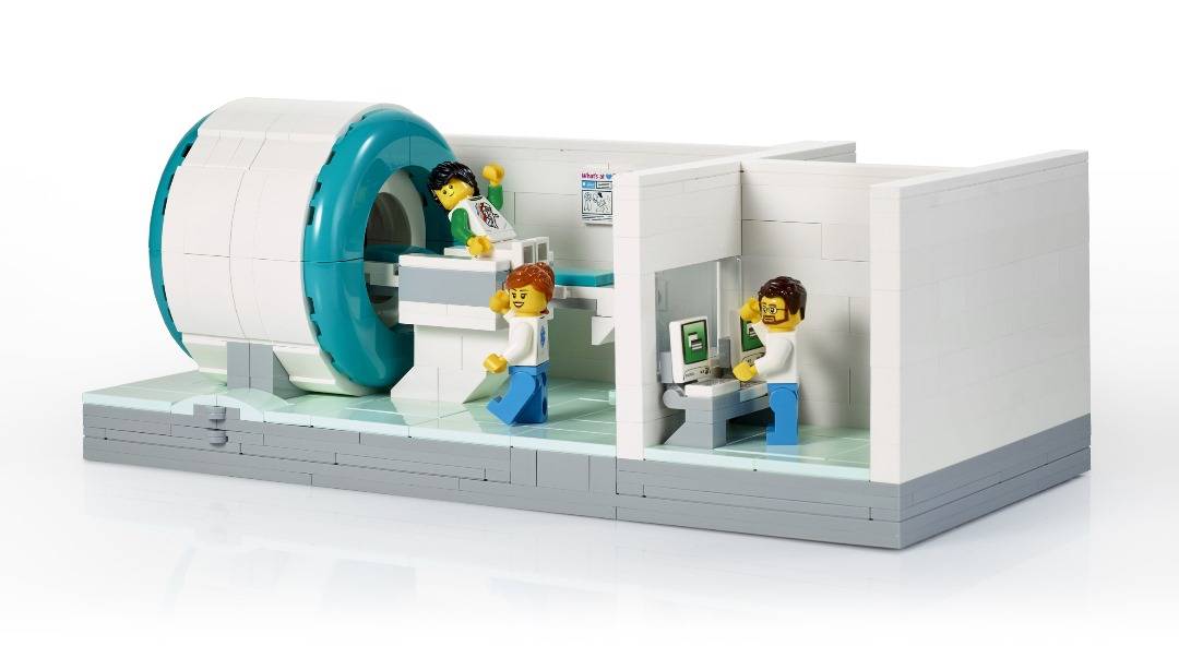 The model accurately replicates the MRI examination setting, including the waiting room, preparation room, operation room and MRI scanner. Photo: Social media