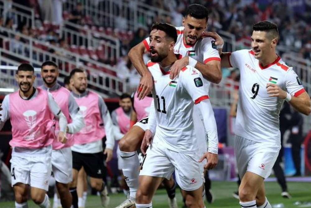 Palestine, who came into the Group I match with seven points, only needed a draw to progress, and they got the desired result despite some rough tactics by Lebanon as they picked up seven yellow cards. - Photo by AFP