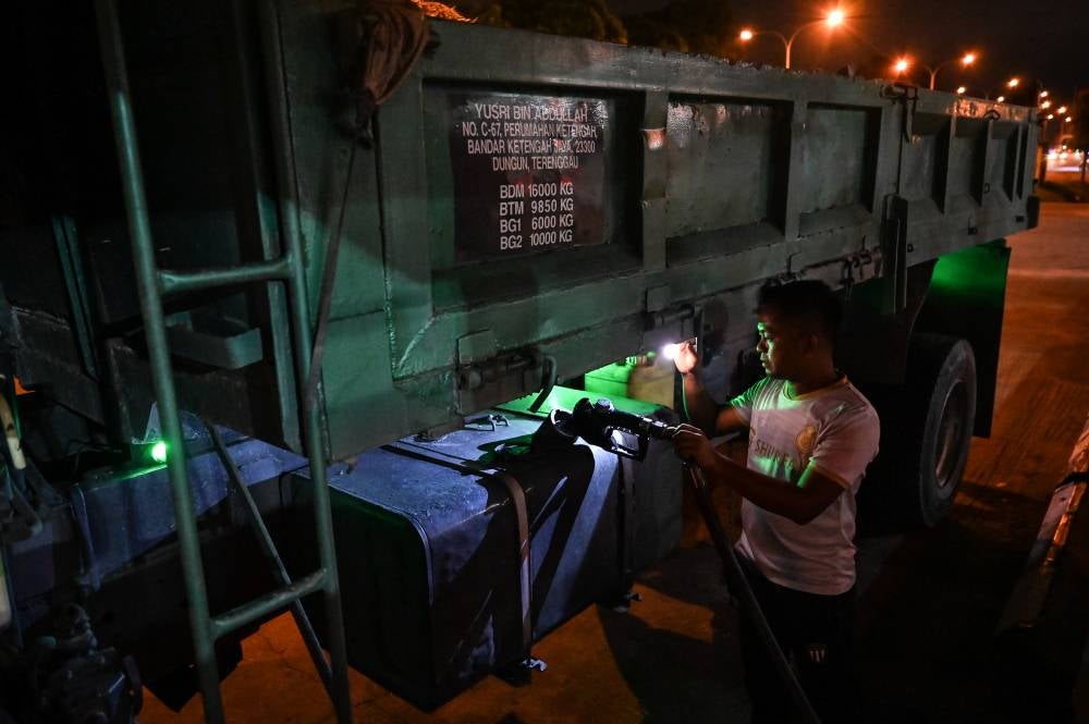 The implementation of the targeted diesel subsidy is seen as an appropriate measure to ensure effective assistance to the target groups as well reduce leakages. Photo by Bernama