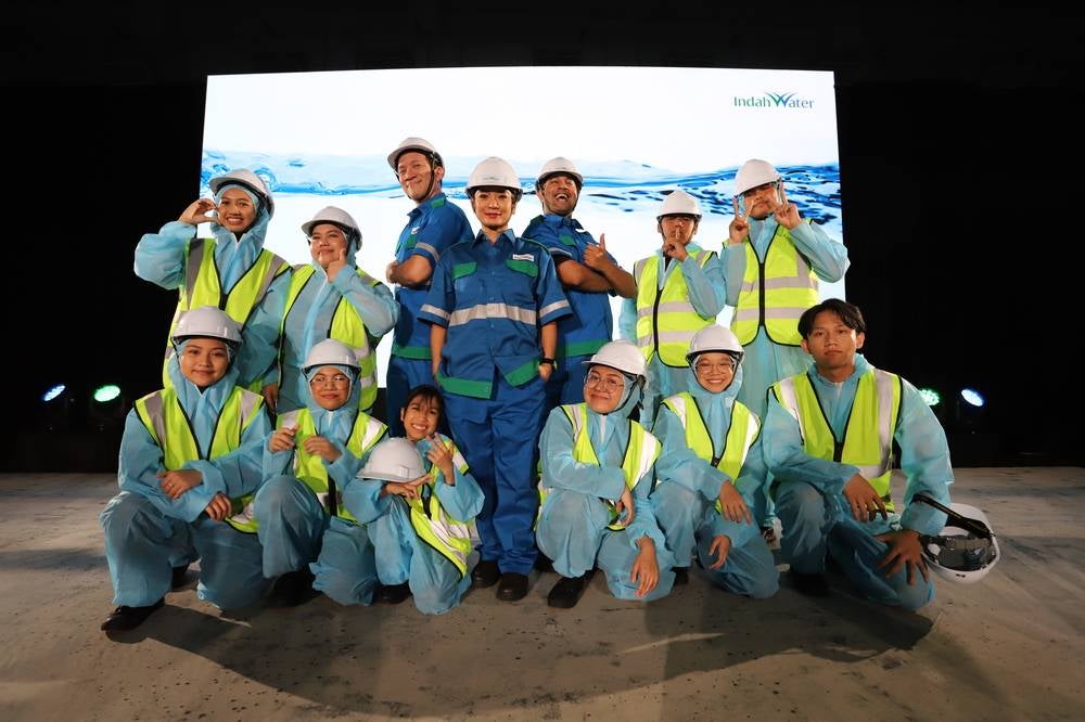 'Najis Jadi Teman' casts and actors.