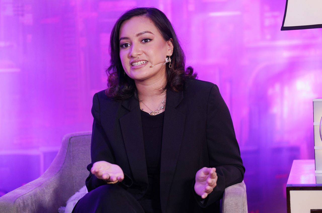 Clinical psychologist Yasmin Khan 