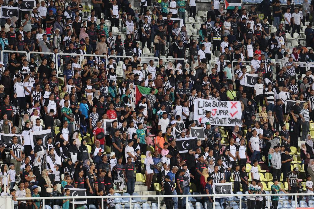 An analyst has hoped that the AFC investigation will finally clean up Malaysian football, as players have been misled by officials' empty promises for far too long. - File photo by Bernama