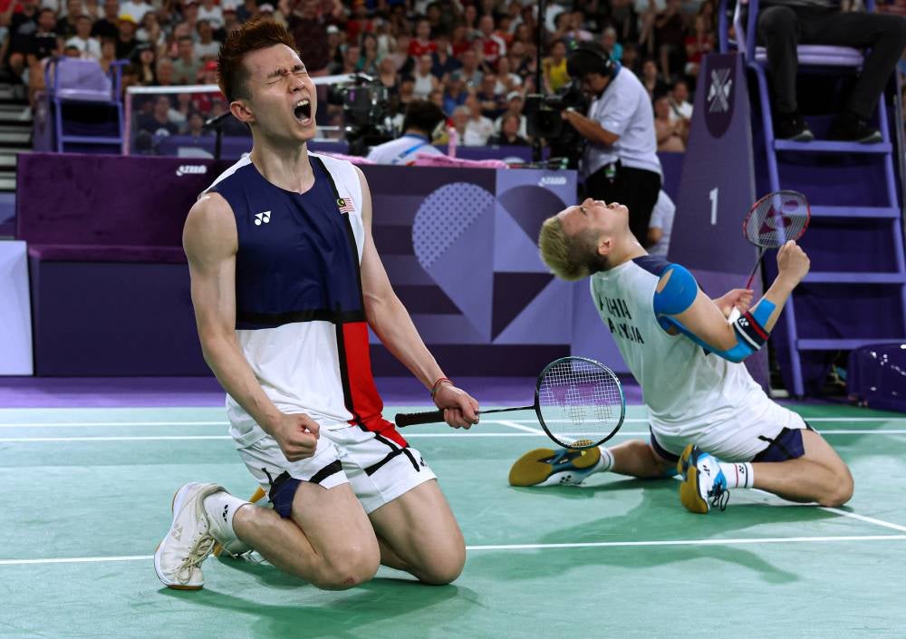 National men’s doubles pair, Aaron Chia-Soh Wooi Yik ended their three-match losing streak against Satwiksairaj Rankireddy-Chirag Shetty of India to advance to the semifinals of the 2024 Paris Olympics, here today. Photo by Bernama