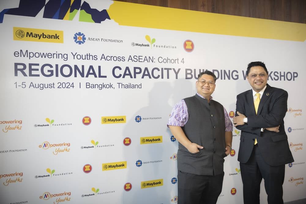 Asean Foundation executive director Dr Piti Srisangnam (left) and Maybank Group chief sustainability officer Shahril Azuar Jimin at eYAA Cohort 4 Programme Workshop Launch.
