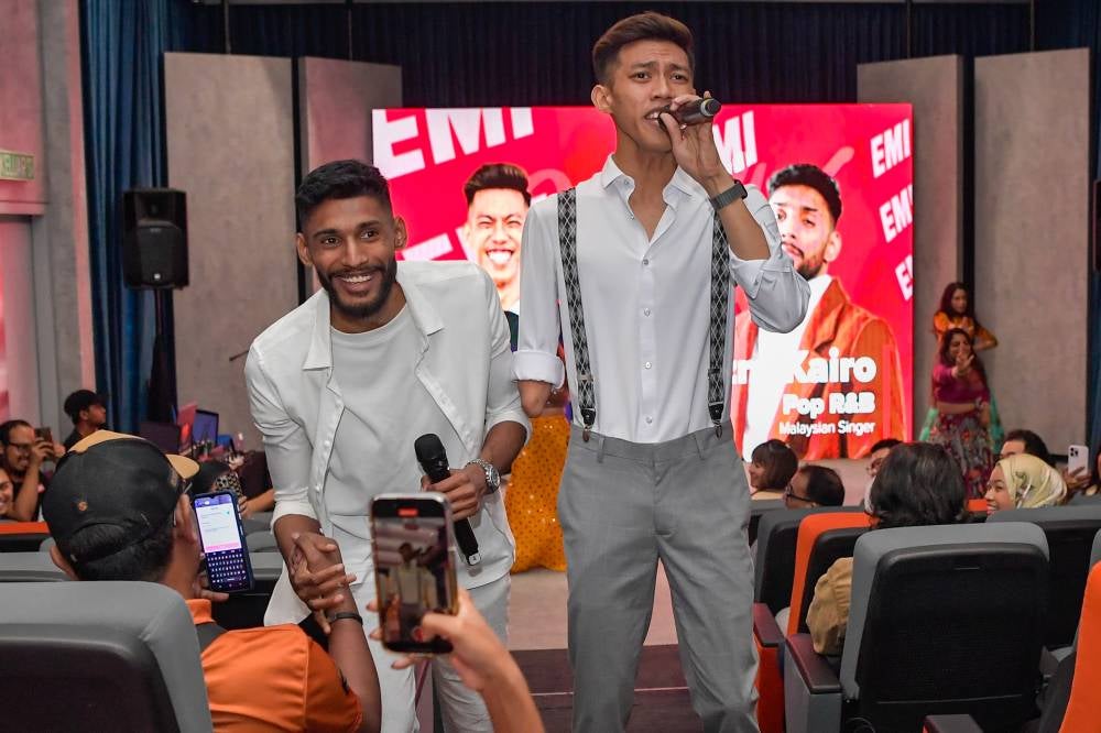 According to the young singers, who speaks fluent Tamil and gained fame on social media with his rendition of Tamil songs he had composed himself, both Ezra Kairo and he composed ‘OMK’ "just for fun”, creating the rhythm and lyrics in a freestyle manner. - Photo by Bernama 