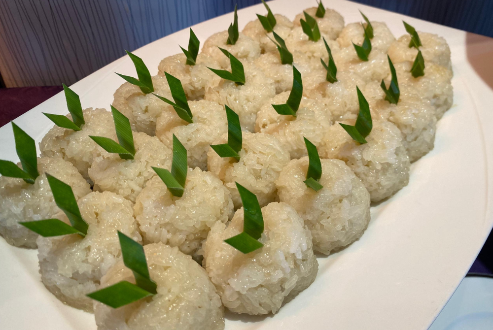 The sticky rice paired with its Serawa Durian. 