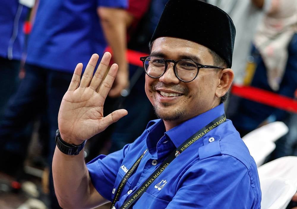 Kelantan Umno Youth chief Mohd Azmawi Fikri Abdul Ghani has pledged to serve as a representative for all residents of the Nenggiri state constituency, regardless of race or political differences. - Photo by Bernama