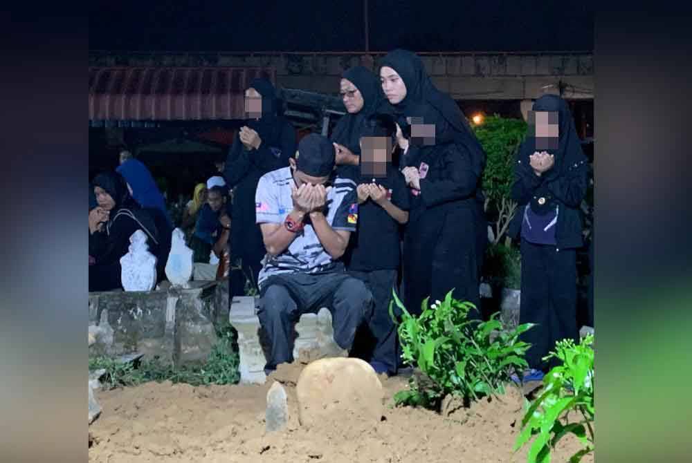 Istiqomah's husband, Mohd Yusof Mohktar expressed gratitude after the burial was completed and hoped for justice for his late wife. - Photo by Sinar