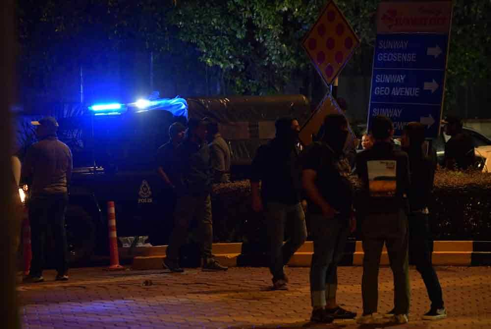 A man allegedly involved in a robbery was shot dead in Subang Jaya on Tuesday. Photo by Sinar