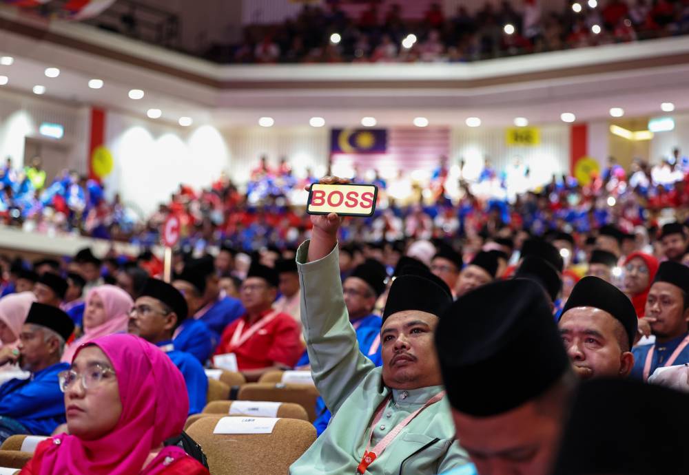 KUALA LUMPUR, 24 Ogos -- Reaksi perwakilan ketika Presiden UMNO yang juga Timbalan Perdana Menteri Datuk Seri Dr Ahmad Zahid Hamidi berucap pada sesi pergulungan Perhimpunan Agung UMNO 2024 di Dewan Merdeka hari ini.
--fotoBERNAMA (2024) HAK CIPTA TERPELIHARA