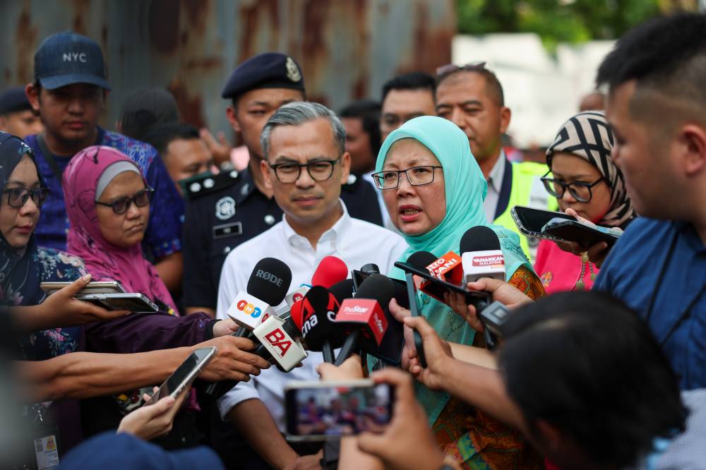 This incident marks yet another sinkhole occurrence, following last week's sinkhole shocking incident involving an Indian tourist at Jalan Masjid India, Kuala Lumpur (KL). - Photo by Bernama