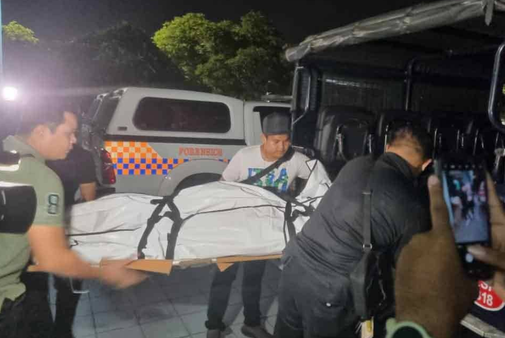 Police said that during a search of the apartment, investigators found two machetes, a fake licence plate, and a bag containing counterfeit money, the exact amount of which had yet to be determined. - Photo courtesy of PDRM