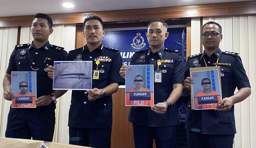 Police arrested three men in connection with a stabbing incident on Sept 10, which resulted in the death of former Malaysian GP racer Elly Idzlianizar Elias, 40, who died while receiving treatment at the Tuanku Fauziah Hospital (HTF) yesterday morning. - Photo by Bernama
