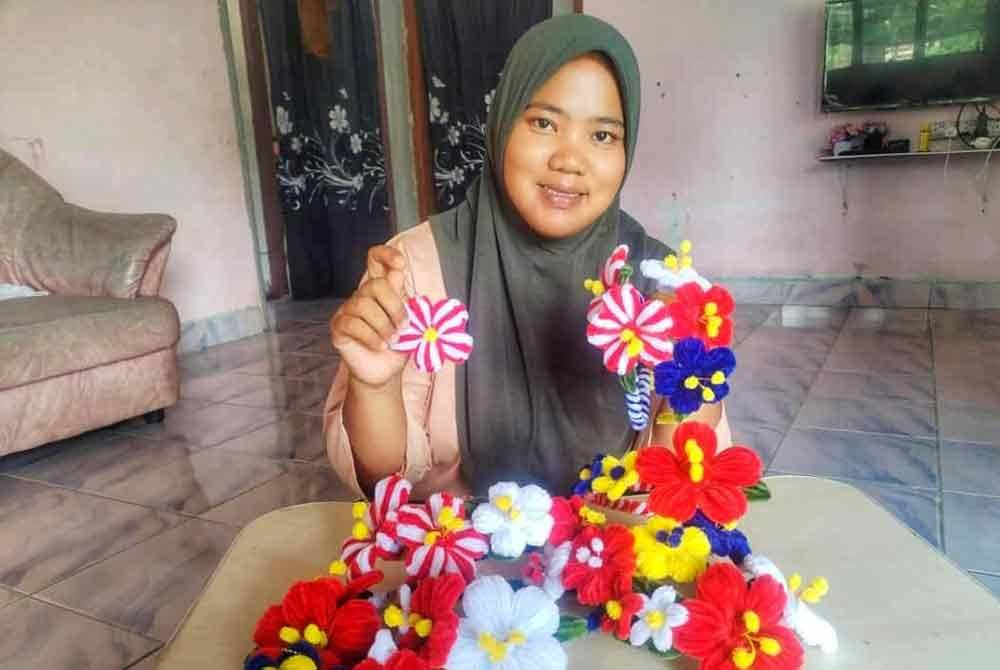 The hibiscus-themed hairbands have also received orders from across the country, including Sabah and Sarawak.